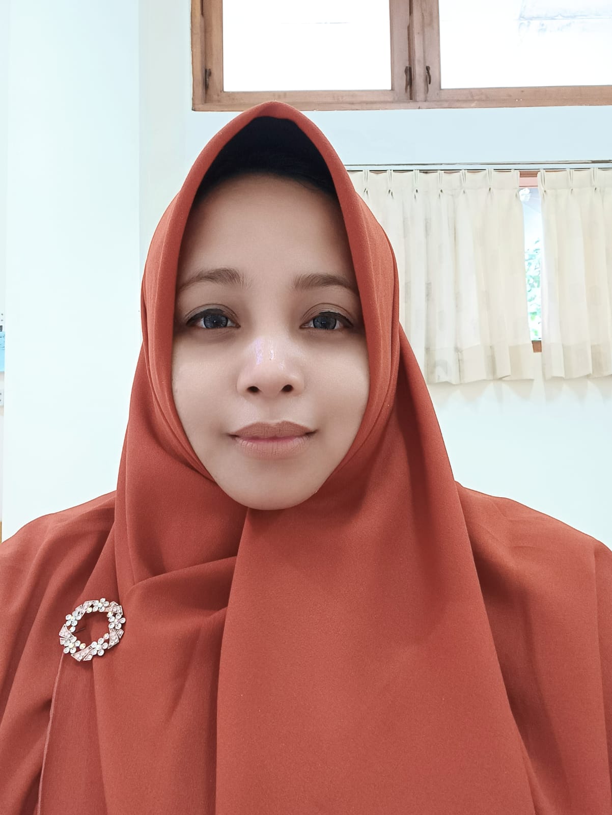 Foto apt. Asih Puji Lestari, M.Sc.