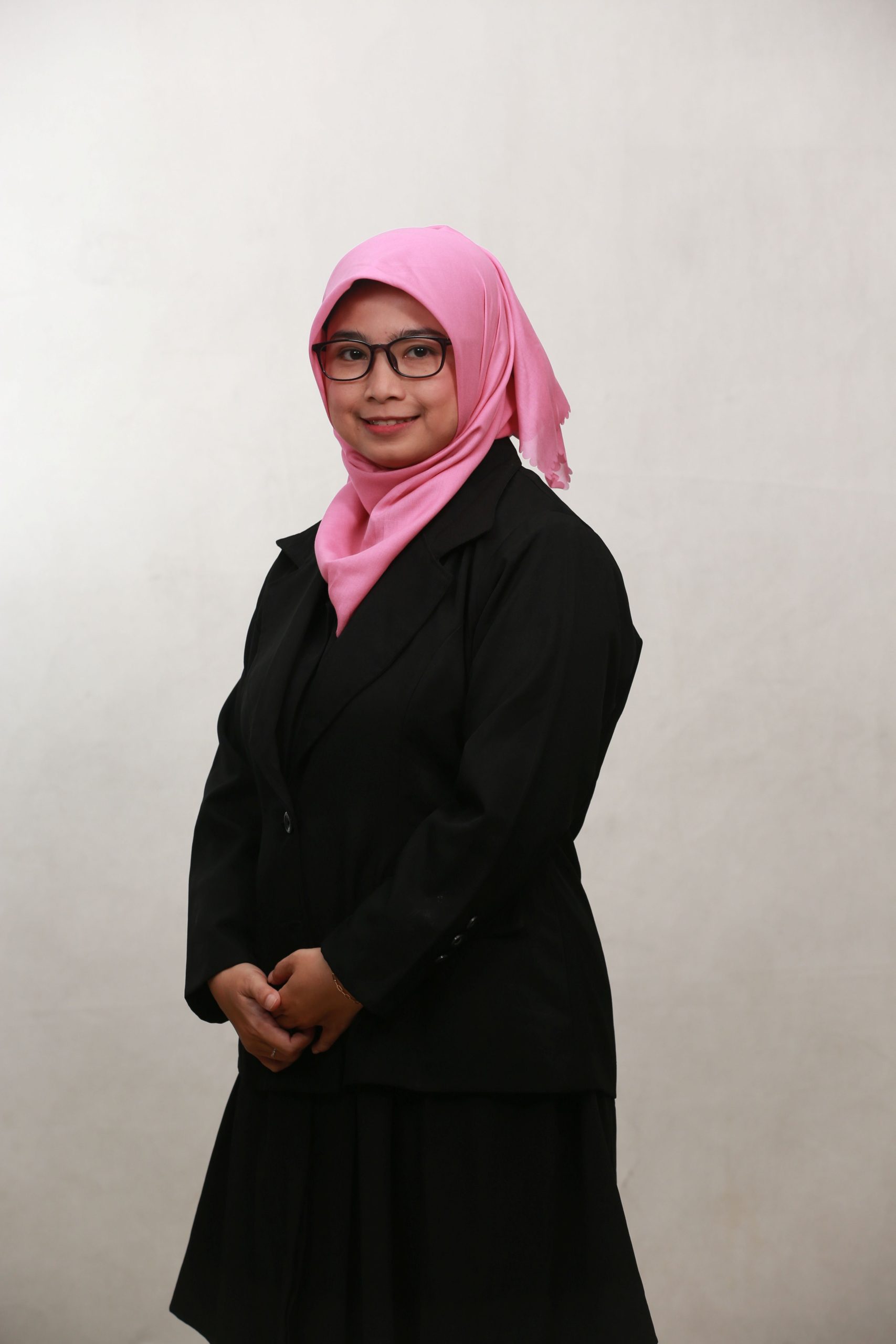 Foto Apt. Rissa Maharani Dewi, M.Farm., MH